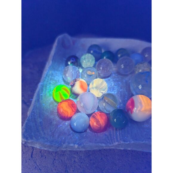 Vintage Marble Lot (28) – UV Reactive, Swirls, Shooters, Mixed Styles - Picture 3 of 11